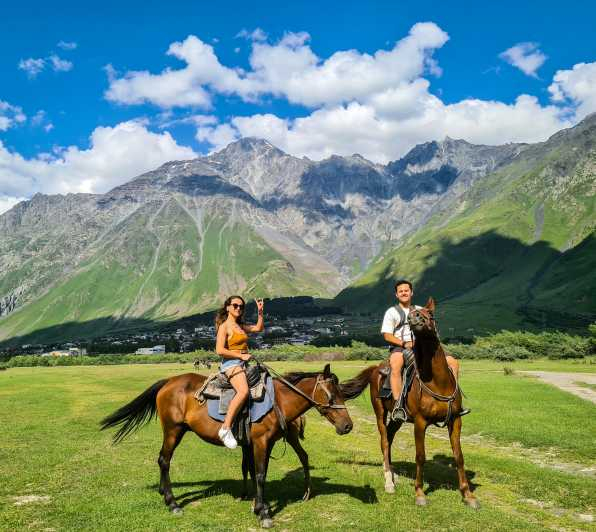 Desde Tiflis: Lo mejor de las montañas de Kazbegi y Gudauri