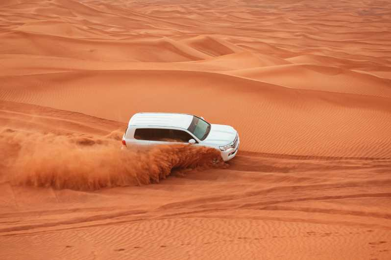 Doha: Safari por el desierto, conducción en dunas, sandboard, paseo en camello