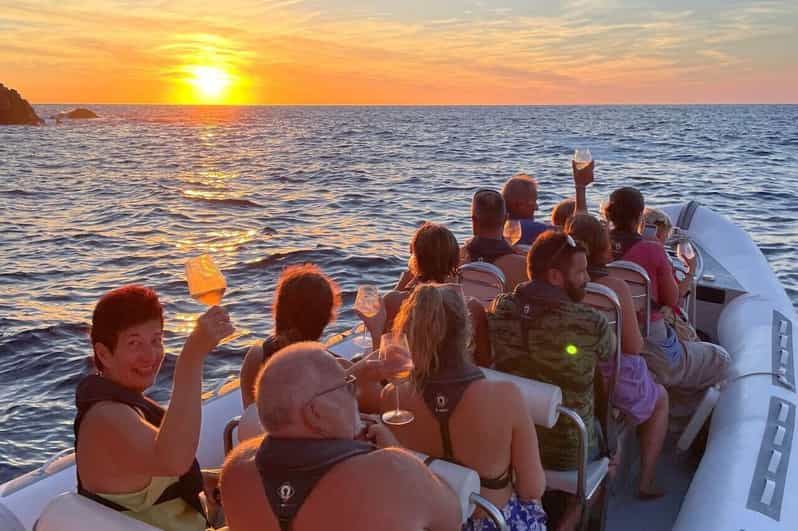 Desde Sagone/Cargese: crucero al atardecer hasta Calanques de Piana