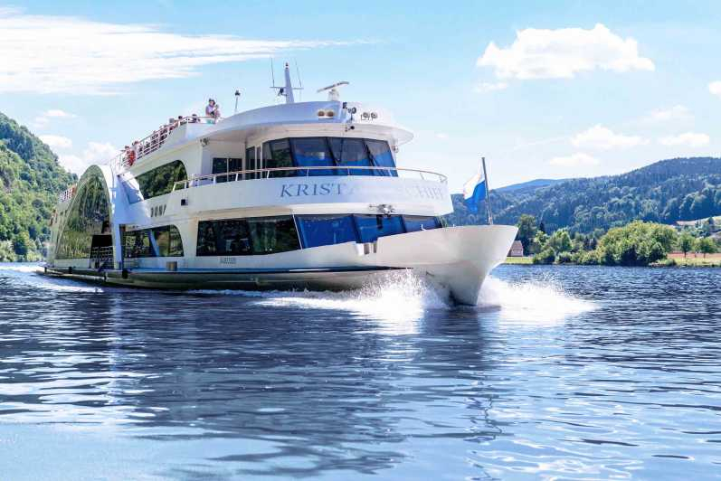 Passau: Crucero turístico con guía local