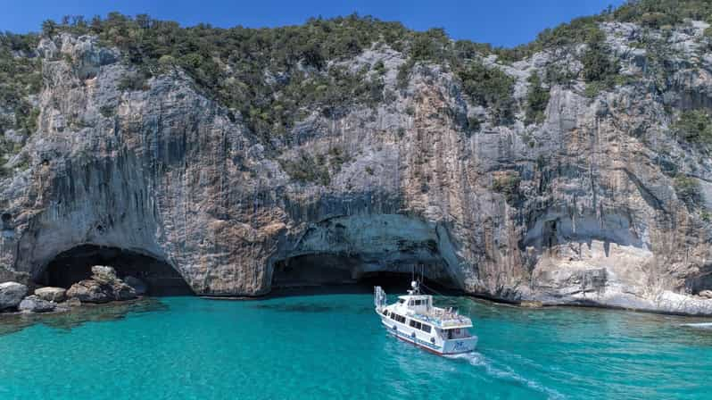 Desde Cala Gonone: Mini Crucero por el Golfo de Orosei con Aperitivo