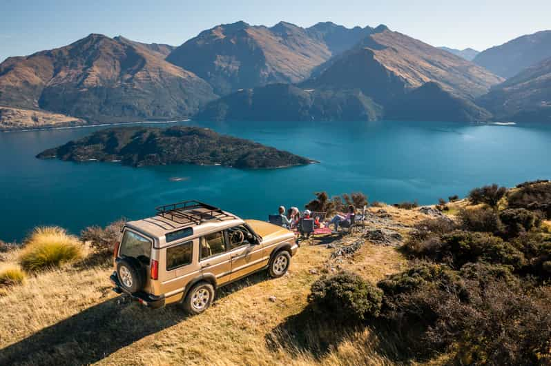 Wanaka: Exploración en 4x4 y tour en barco por el monte Burke