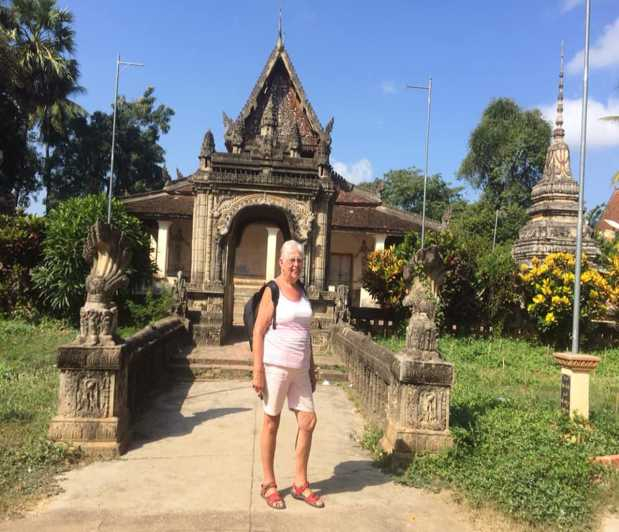 Battambang: Tren de Bambú y Excursión a la Cueva de los Murciélagos con Traslado