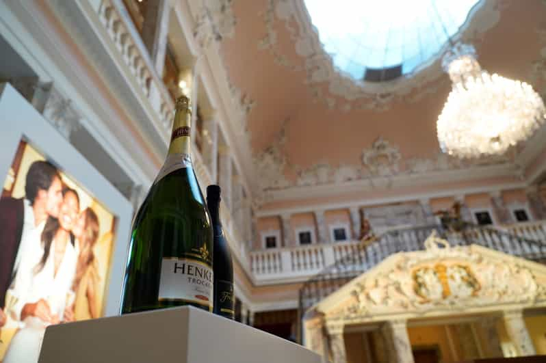 Wiesbaden: Excursión a la elaboración de vinos espumosos con cata de 3 copas