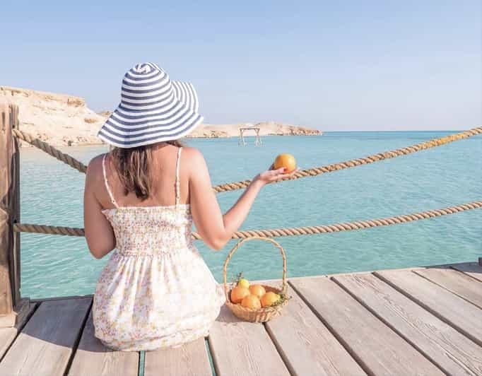 Mar Rojo: Paseo en barco por la Bahía de los Naranjos y Snorkel con almuerzo