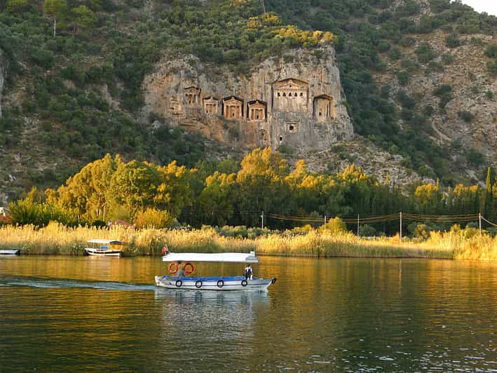 Marmaris: Excursión a la Playa de las Tortugas de Dalyan con Baño de Barro y Almuerzo