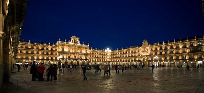 Salamanca: Paseo Nocturno de las Leyendas Locales