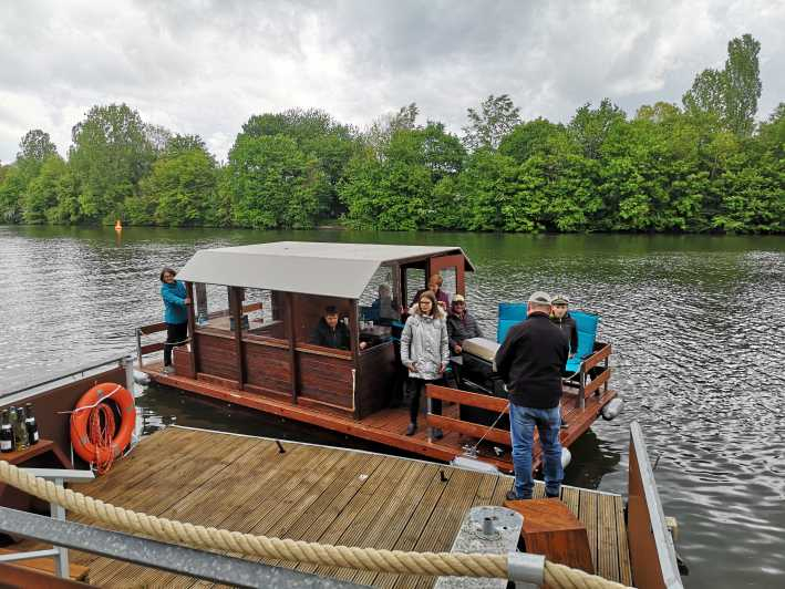 Stuttgart: Crucero privado en balsa por el río Neckar con barbacoa