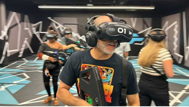 Reno: Realidad Virtual Extrema de Latencia Cero