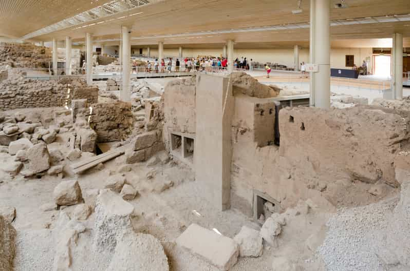 Santorini: Excavación de Akrotiri, Megalochori y Excursión por las Playas