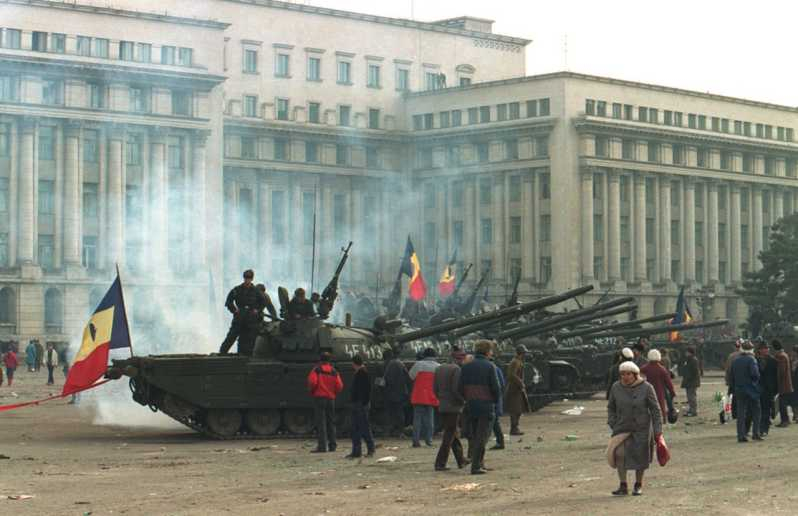 Bucarest: Comunismo e Historia Visita guiada a pie por la ciudad
