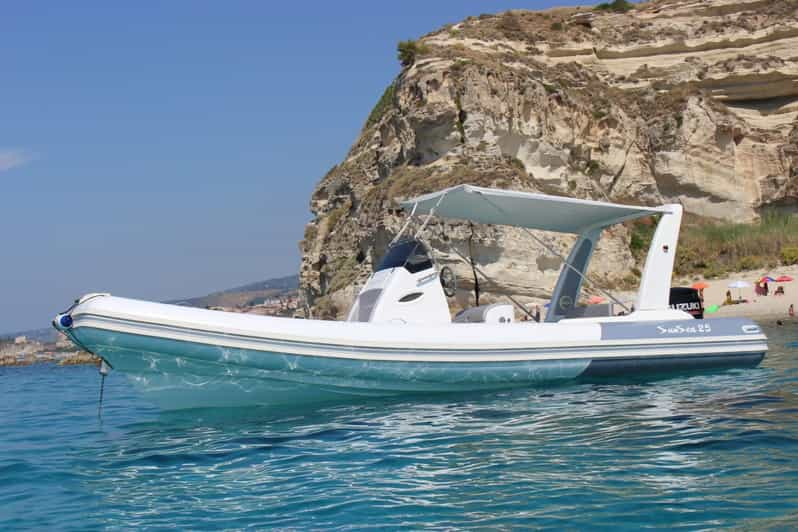 Desde Tropea: Excursión en barco por Capo Vaticano con aperitivo