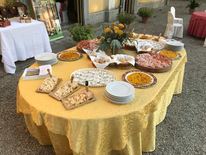 Módena: Almuerzo balsámico con visita y degustación de la bodega de vinagre