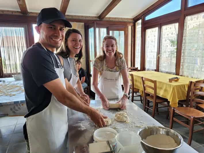 Clase de cocina de la Costa Amalfitana: Mozzarella, Pasta y Tiramisù