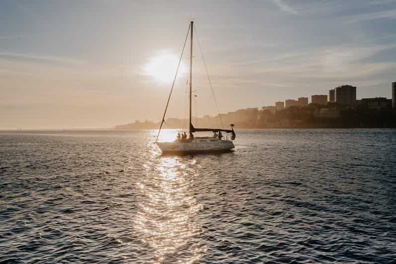 Oporto: Crucero compartido por el Duero al atardecer con Bebida de Bienvenida