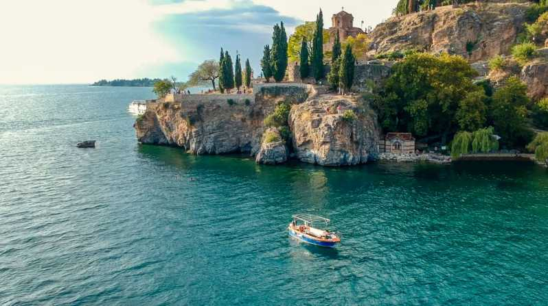 Ohrid: Crucero panorámico en barco por el casco antiguo