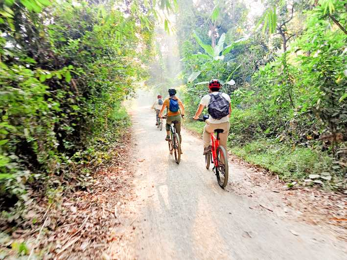 Battambang: Excursión de un día en bicicleta por el campo con almuerzo