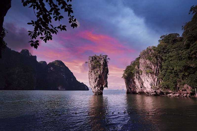 Phuket: La canoa marina crepuscular de James Bond y el plancton brillante