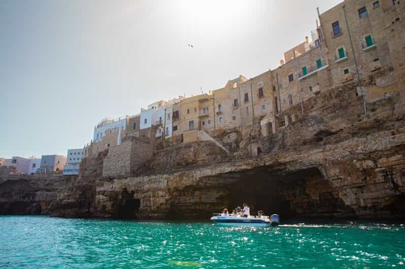 Polignano a Mare: Tour en barco con Prosecco y aperitivos