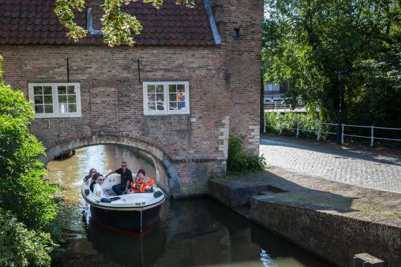 Delft: Crucero en Barco Abierto por la Historia de Vermeer