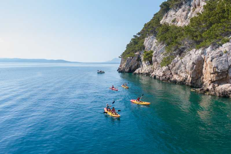 Makarska: Excursión guiada en kayak de mar con parada para hacer snorkel