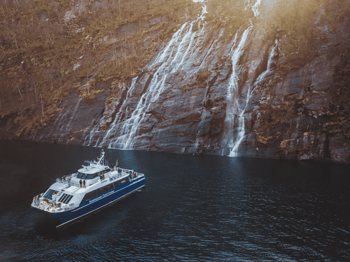 Desde Bergen: Crucero por el fiordo y la cascada de Mostraumen