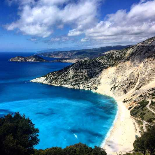Excursión de un día a los lagos Drogarati y Melissani y a la playa de Myrtos