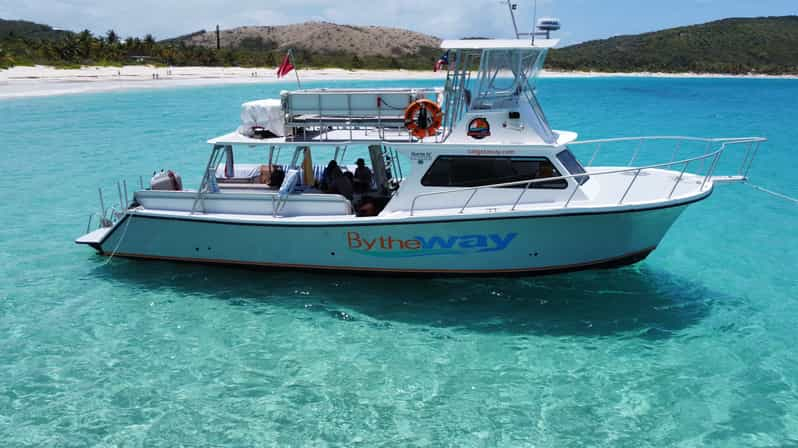 Fajardo: Paseo en barco por Culebra con snorkel, almuerzo y bebidas