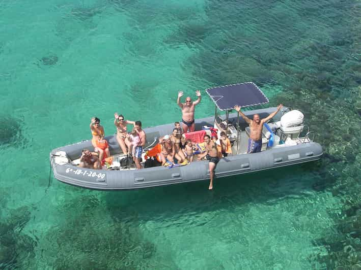 Formentera: Excursión de snorkel en lancha semirrígida