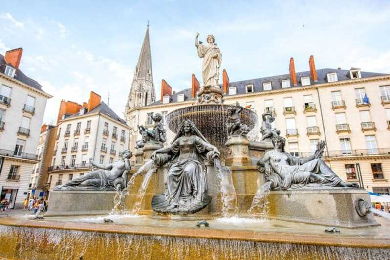 Nantes: Tour privado personalizado con guía local