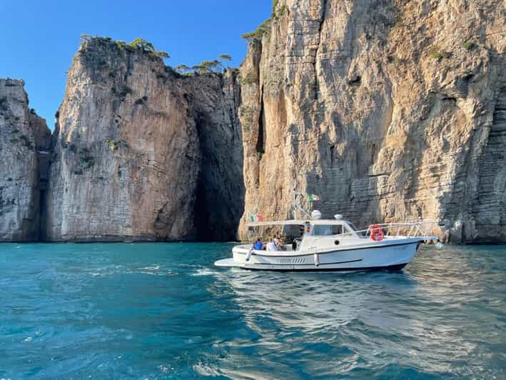 Gaeta: giro in barca della penisola