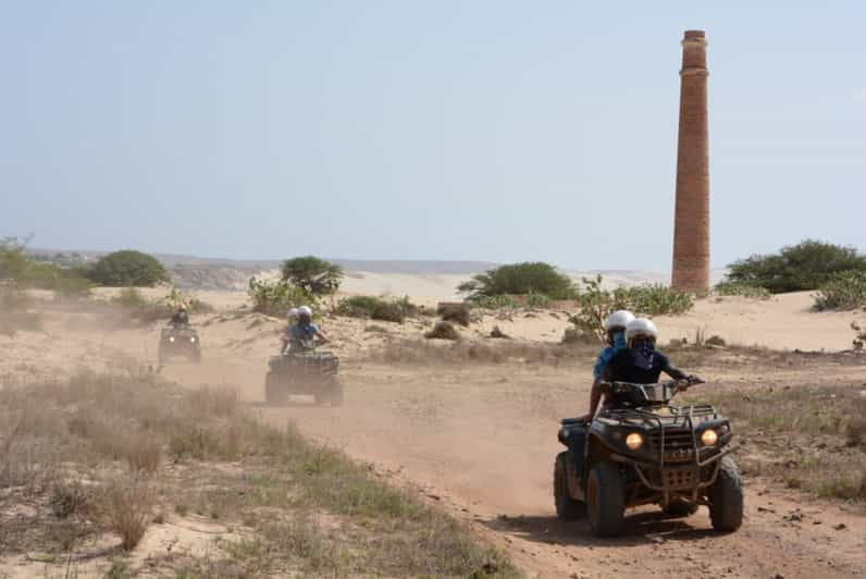 Experiencia Quad: Excursión guiada a la playa de Chaves y las dunas de arena