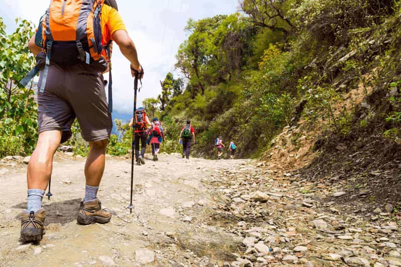 Excursión guiada a Lama Dugh en Manali