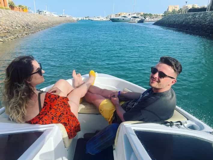 Desde El Gouna : Excursión en TukTuk por El Gouna con viaje a la Laguna