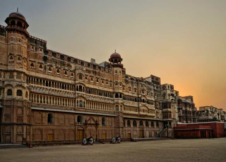 Ver el Fuerte de Junagarh y el Templo de la Rata Desde Jaisalmer y Bikaner Gota a Gota