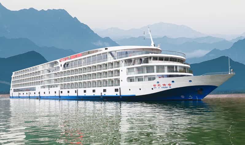 Chongqing: Crucero por el río Yangtsé con comidas y alojamiento