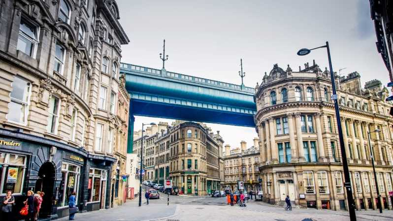 Newcastle: Paseo Autoguiado por la Ciudad y Búsqueda del Tesoro Interactiva