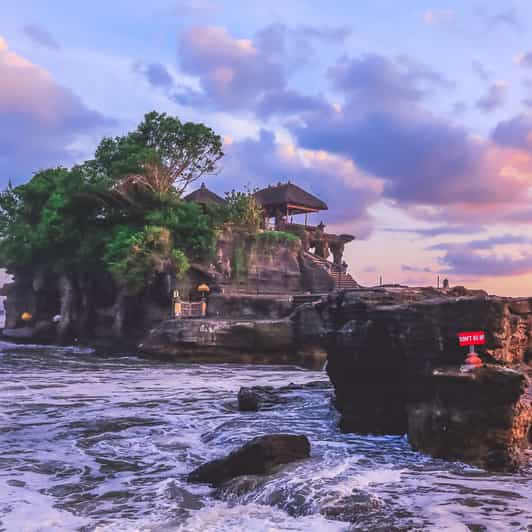 Excursión al Templo de Tanah Lot de Bali