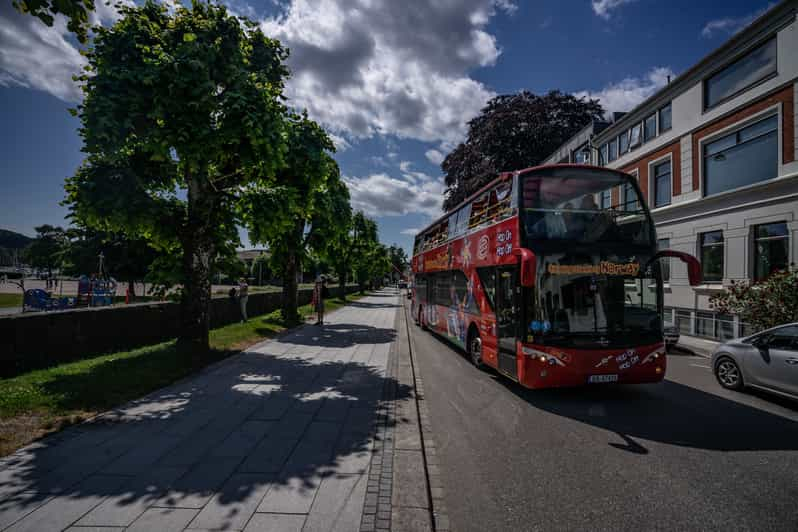 Kristiansand: Tour en autobús turístico con paradas libres