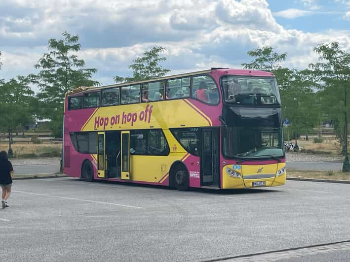 Rostock: Excursión en Autobús Hop-On Hop-Off con Guía Alemán