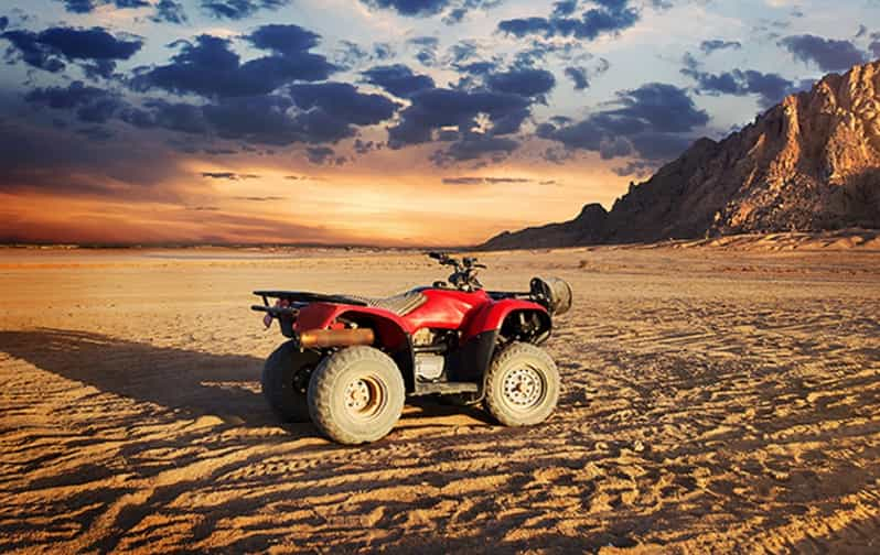 Desde El Gouna Safari en quad, pueblo beduino y paseo en camello