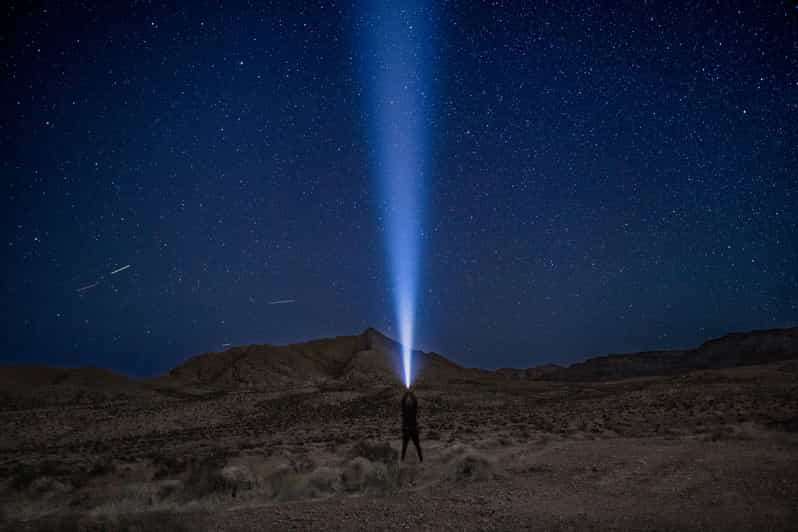 El Gouna: Aventura de observación de estrellas del desierto en jeep con cena