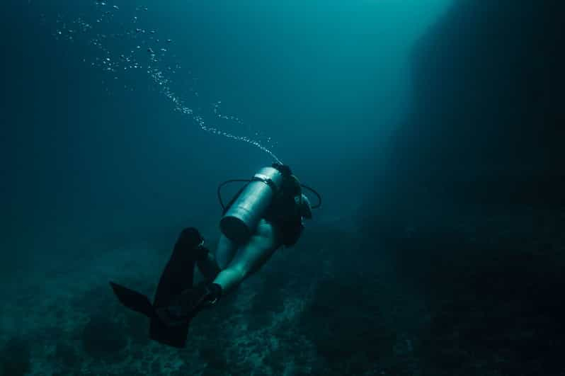 "Expedición de buceo inolvidable: Explorando Los Arcos Mismaloy