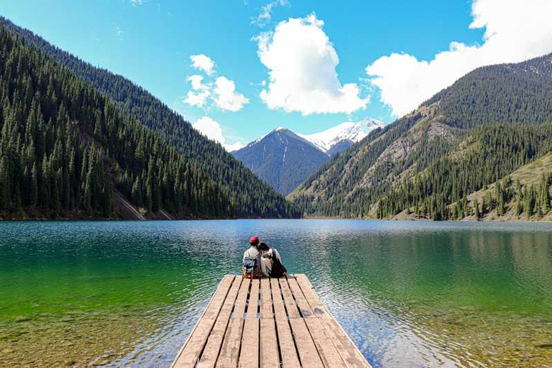 Almaty: Excursión de un día a los lagos Kolsai y Kaindy y al cañón Charyn