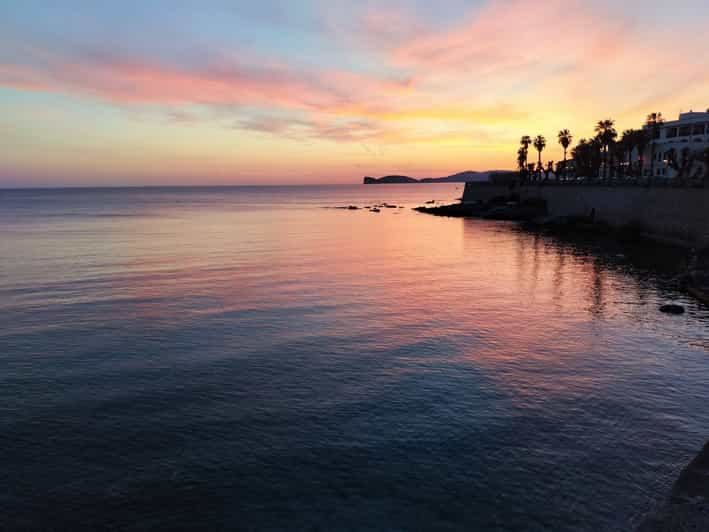 Alghero: visita el casco antiguo durante la puesta de sol