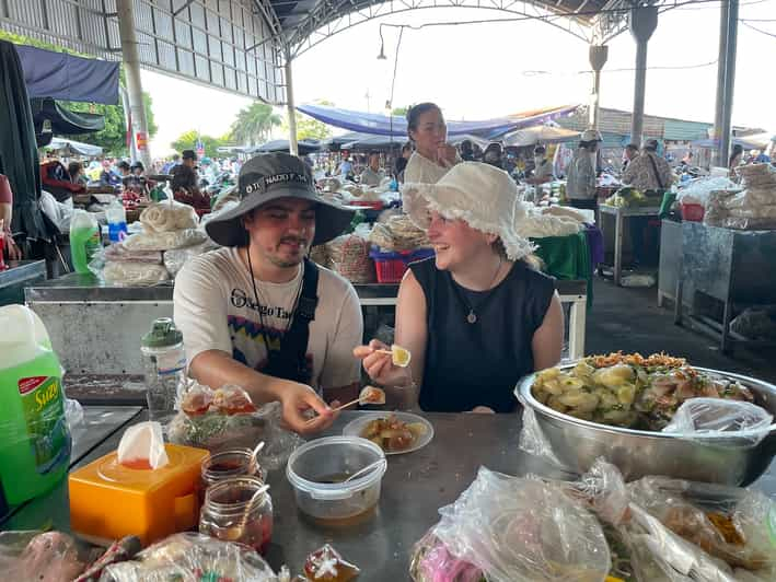 Visita turística y comida callejera en bicicleta por Dong Hoi