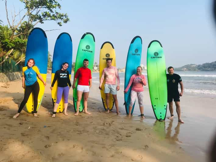 Aprende a surfear en Unawatuna, Galle