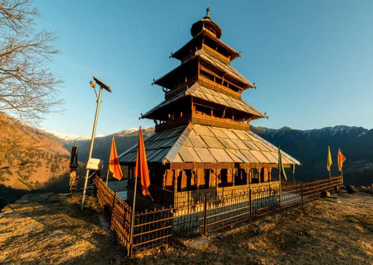 Recorriendo el Camino Espiritual (Excursión guiada de 2 horas por Manali)