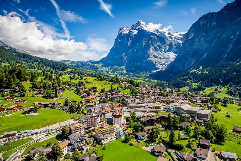 Zúrich: Excursión de un día a Grindelwald e Interlaken en autobús y tren