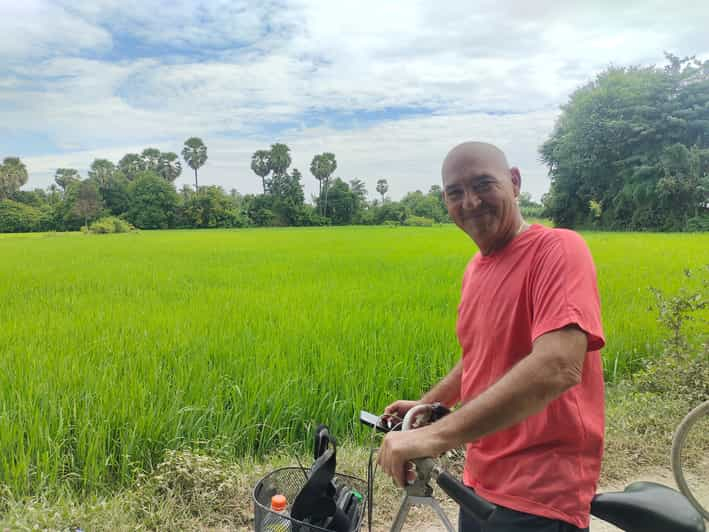 En bici por el pueblo y el campo - Medio día por la mañana